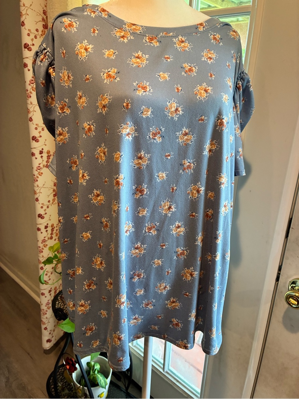 Moa Moa Dusty Blue Floral Short Sleeve Tunic
